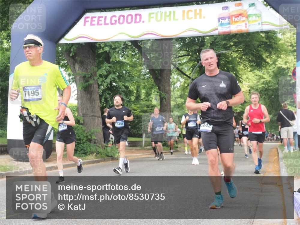 29.06.2025 - hella hamburg halbmarathon KatJ http://msf.ph/oto/8530735 29.06.2025 10:58:23 Zwischen KM18-KM19 1245, 2721, 4583, 7014, 7195, 7278, 7279 meine-sportfotos.de