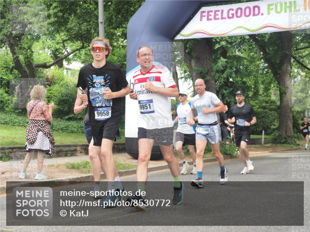 29.06.2025 - hella hamburg halbmarathon KatJ http://msf.ph/oto/8530772 29.06.2025 10:58:30 Zwischen KM18-KM19 1245, 1524, 2309, 2427, 3650, 5069 meine-sportfotos.de