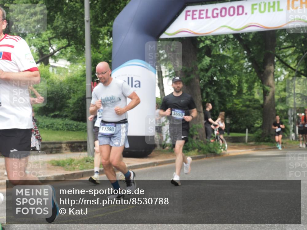 29.06.2025 - hella hamburg halbmarathon KatJ http://msf.ph/oto/8530788 29.06.2025 10:58:30 Zwischen KM18-KM19 1245, 1524, 2309, 2427, 3650, 5069 meine-sportfotos.de