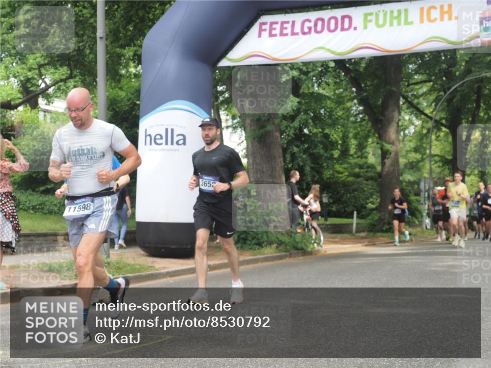 29.06.2025 - hella hamburg halbmarathon KatJ http://msf.ph/oto/8530792 29.06.2025 10:58:31 Zwischen KM18-KM19 1524, 2309, 2427, 3650, 5069 meine-sportfotos.de