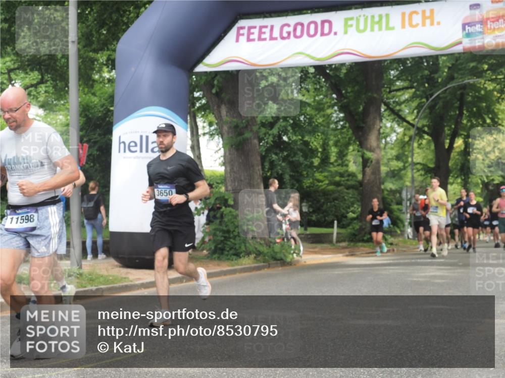 29.06.2025 - hella hamburg halbmarathon KatJ http://msf.ph/oto/8530795 29.06.2025 10:58:31 Zwischen KM18-KM19 1524, 2309, 2427, 3650, 5069 meine-sportfotos.de