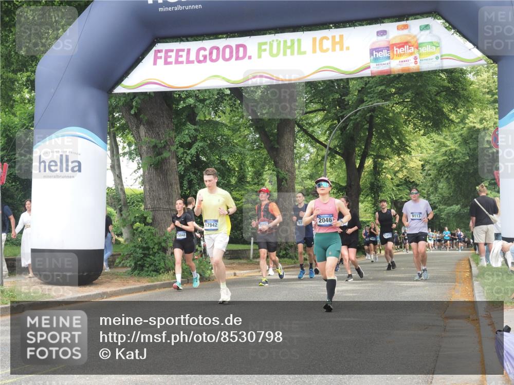 29.06.2025 - hella hamburg halbmarathon KatJ http://msf.ph/oto/8530798 29.06.2025 10:58:34 Zwischen KM18-KM19 1524, 2046, 3650, 5069 meine-sportfotos.de