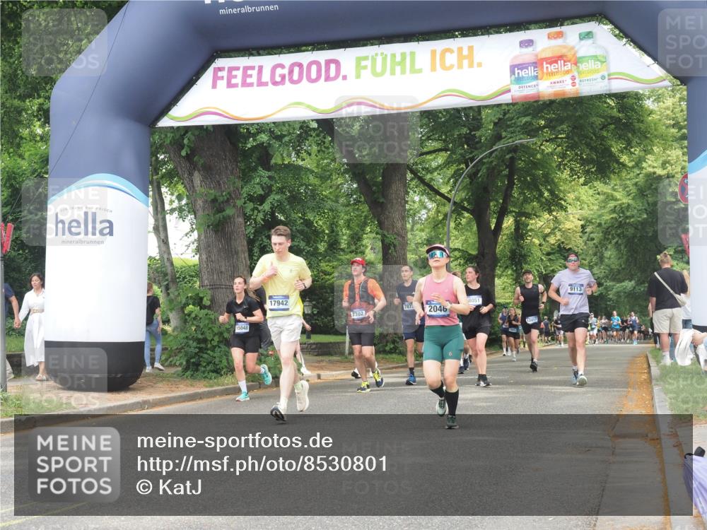 29.06.2025 - hella hamburg halbmarathon KatJ http://msf.ph/oto/8530801 29.06.2025 10:58:34 Zwischen KM18-KM19 1524, 2046, 3650, 5069 meine-sportfotos.de