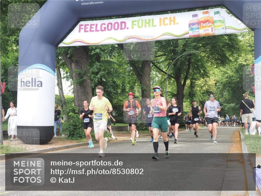 29.06.2025 - hella hamburg halbmarathon KatJ http://msf.ph/oto/8530802 29.06.2025 10:58:34 Zwischen KM18-KM19 1524, 2046, 3650, 5069 meine-sportfotos.de
