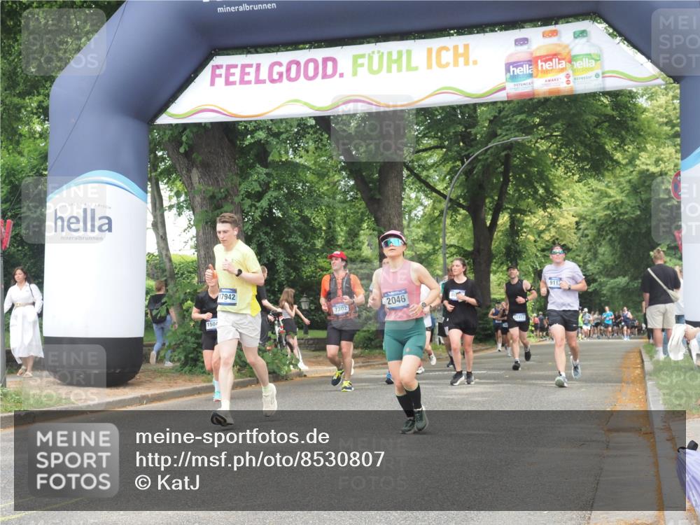 29.06.2025 - hella hamburg halbmarathon KatJ http://msf.ph/oto/8530807 29.06.2025 10:58:35 Zwischen KM18-KM19 1524, 2046, 3650, 5069, 7873, 8051 meine-sportfotos.de