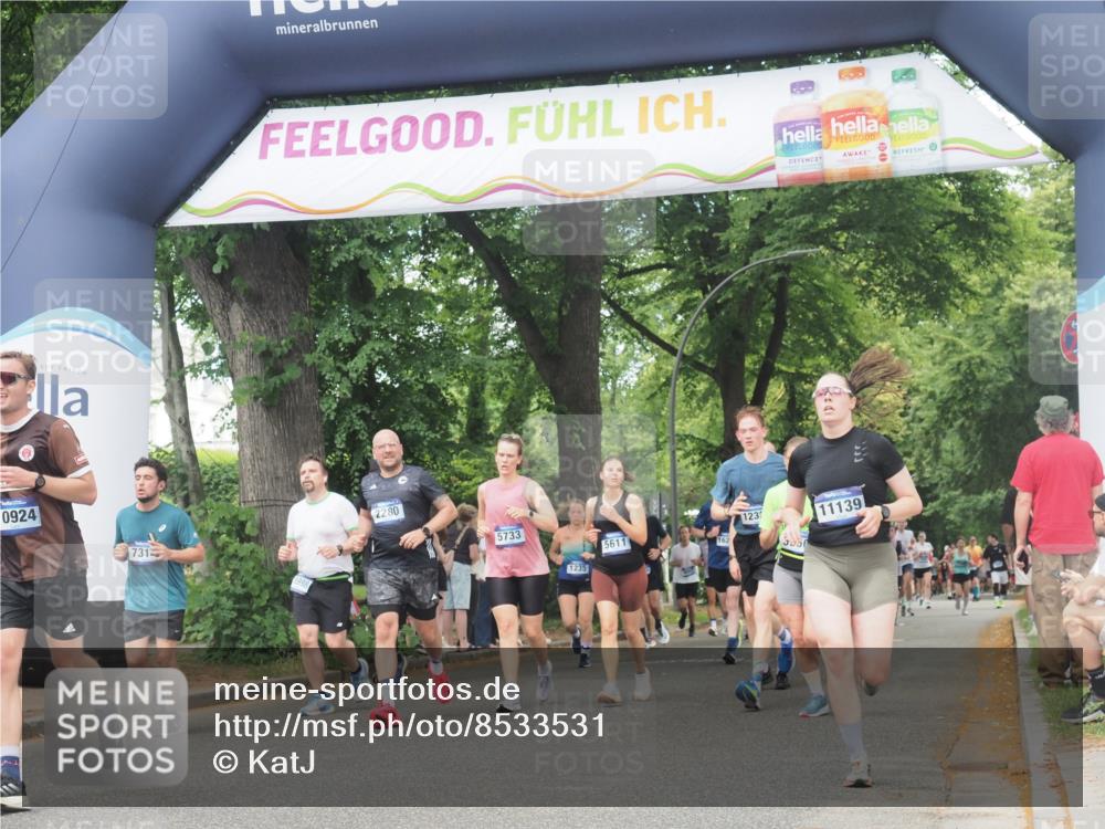 29.06.2025 - hella hamburg halbmarathon KatJ http://msf.ph/oto/8533531 29.06.2025 11:17:05 Zwischen KM18-KM19 1154, 2280, 2588, 5611, 5733, 6956 meine-sportfotos.de