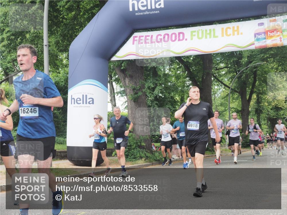 29.06.2025 - hella hamburg halbmarathon KatJ http://msf.ph/oto/8533558 29.06.2025 11:17:10 Zwischen KM18-KM19 1235, 2280, 5611, 5733, 6918, 6956, 7314, 7920 meine-sportfotos.de