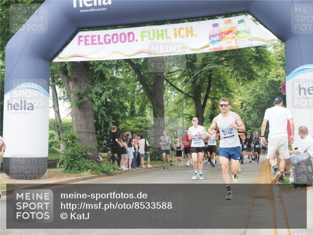 29.06.2025 - hella hamburg halbmarathon KatJ http://msf.ph/oto/8533588 29.06.2025 11:17:19 Zwischen KM18-KM19 3457, 3708, 6057, 6261, 6746 meine-sportfotos.de