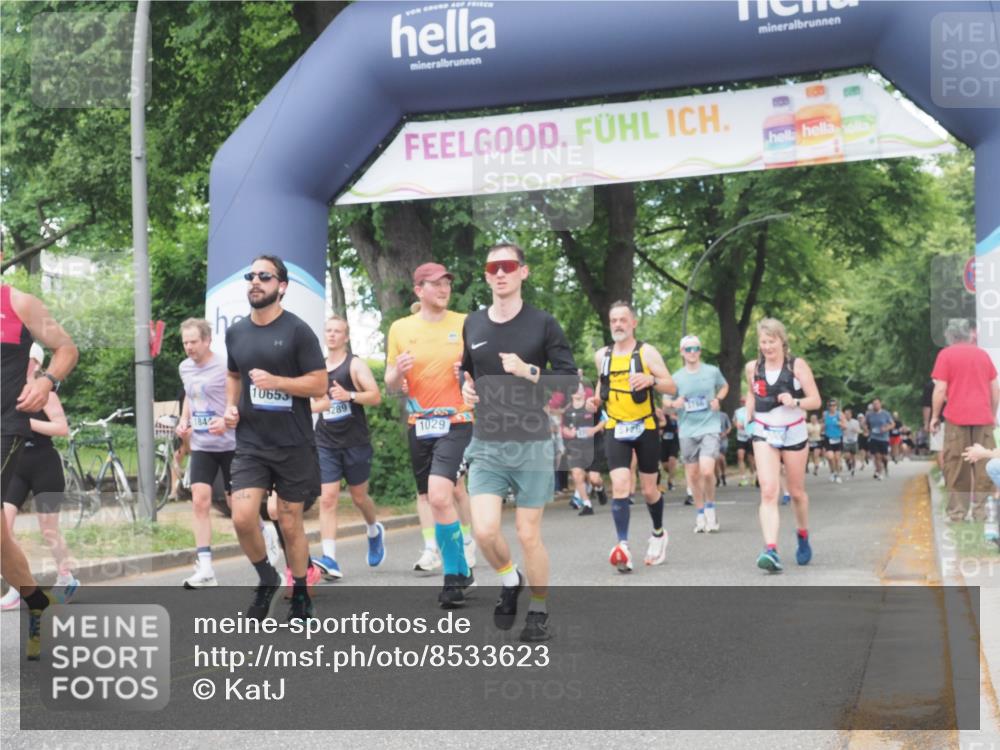 29.06.2025 - hella hamburg halbmarathon KatJ http://msf.ph/oto/8533623 29.06.2025 11:17:27 Zwischen KM18-KM19 1029, 1844, 2000, 2838, 3786, 4365, 4605, 5123, 5126, 6261, 6999, 7029 meine-sportfotos.de