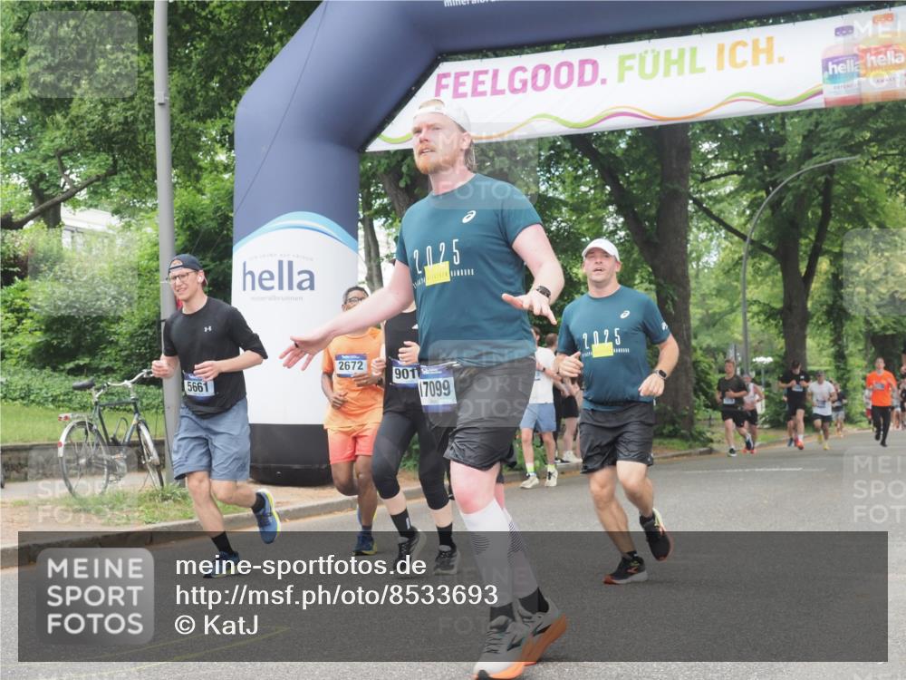 29.06.2025 - hella hamburg halbmarathon KatJ http://msf.ph/oto/8533693 29.06.2025 11:17:40 Zwischen KM18-KM19 1304, 2278, 2569, 2672, 3341, 5661, 7644 meine-sportfotos.de