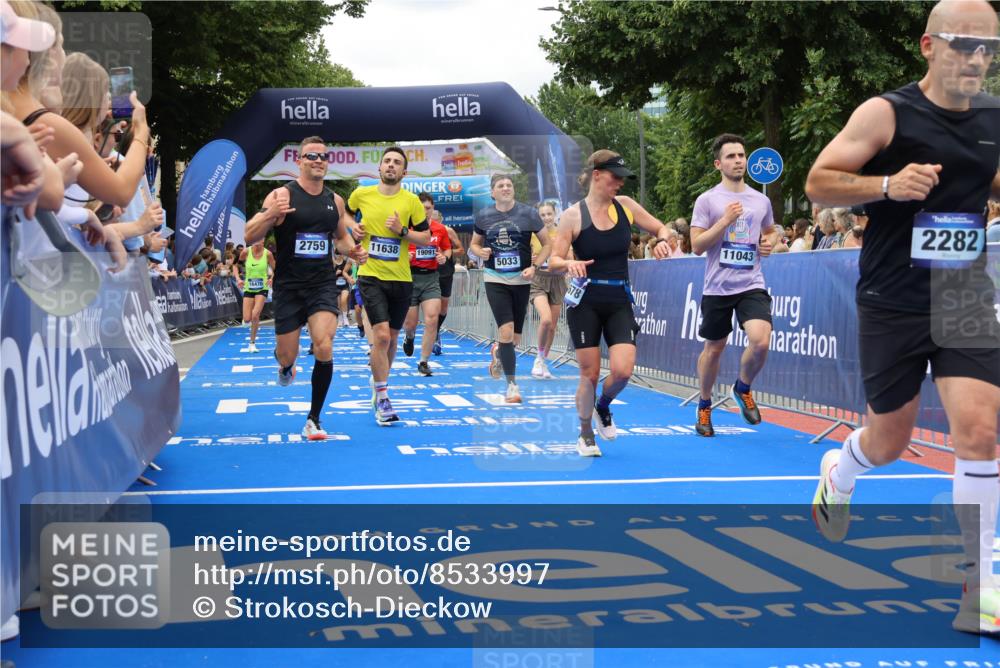 29.06.2025 - hella hamburg halbmarathon Strokosch-Dieckow http://msf.ph/oto/8533997 29.06.2025 10:56:56 Ziel 1485, 1955, 2282, 2741, 2759, 4299, 5033, 5418, 6835, 7716, 8669, 11043, 11143, 11212, 11638, 14678, 15097, 16470, 16620, 16679, 16909, 18719, 19091 meine-sportfotos.de