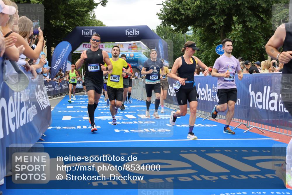 29.06.2025 - hella hamburg halbmarathon Strokosch-Dieckow http://msf.ph/oto/8534000 29.06.2025 10:56:56 Ziel 1485, 1955, 2282, 2741, 2759, 4299, 5033, 5418, 6835, 7716, 8669, 11043, 11143, 11212, 11638, 14678, 15097, 16470, 16620, 16679, 16909, 18719, 19091 meine-sportfotos.de