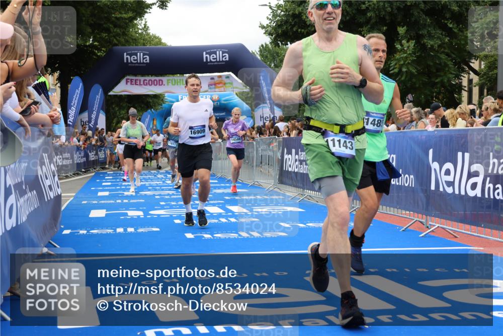 29.06.2025 - hella hamburg halbmarathon Strokosch-Dieckow http://msf.ph/oto/8534024 29.06.2025 10:57:02 Ziel 1485, 2282, 2759, 4261, 4299, 5033, 8669, 11043, 11143, 11212, 11638, 13691, 14139, 14408, 14588, 14678, 15097, 15726, 16470, 16909, 17617, 18208, 18719, 19091 meine-sportfotos.de