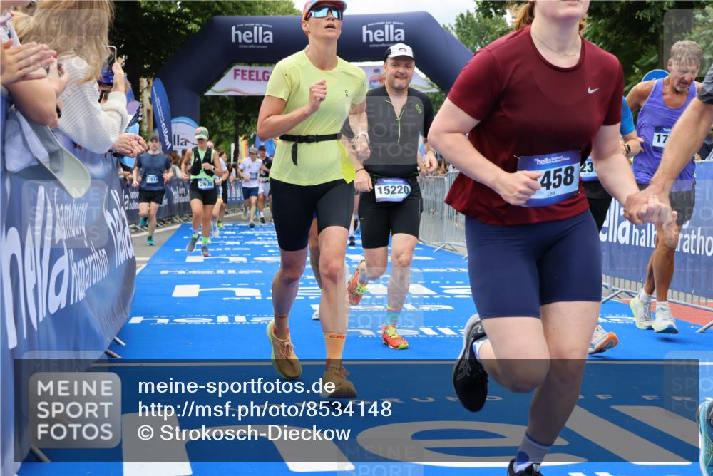 29.06.2025 - hella hamburg halbmarathon Strokosch-Dieckow http://msf.ph/oto/8534148 29.06.2025 10:57:35 Ziel 1239, 1715, 1719, 2236, 2606, 2652, 4502, 5015, 5134, 5457, 5458, 5728, 10133, 12144, 12774, 13245, 13523, 14571, 14951, 15217, 15220, 17455, 17769, 17814, 18388, 18985 meine-sportfotos.de