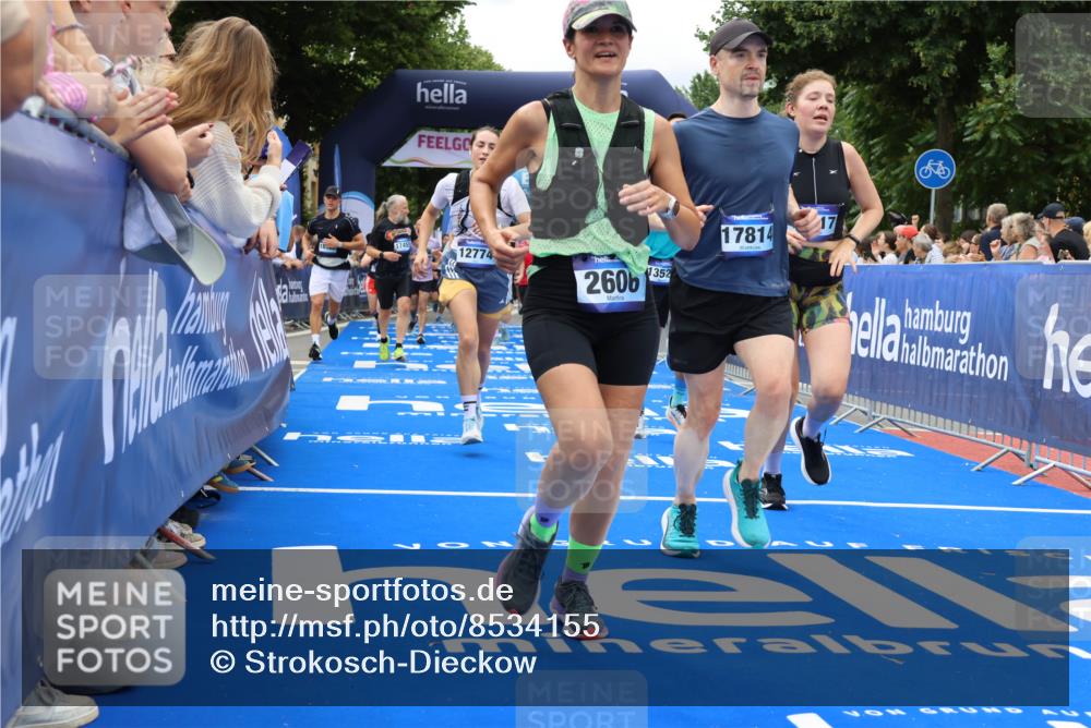 29.06.2025 - hella hamburg halbmarathon Strokosch-Dieckow http://msf.ph/oto/8534155 29.06.2025 10:57:39 Ziel 1239, 1715, 1719, 1972, 2236, 2606, 2652, 4502, 5391, 5457, 5458, 7833, 10133, 12440, 12774, 13523, 14571, 14737, 14951, 15217, 15220, 16418, 17201, 17455, 17769, 17814, 18388, 18508, 18727, 18985 meine-sportfotos.de