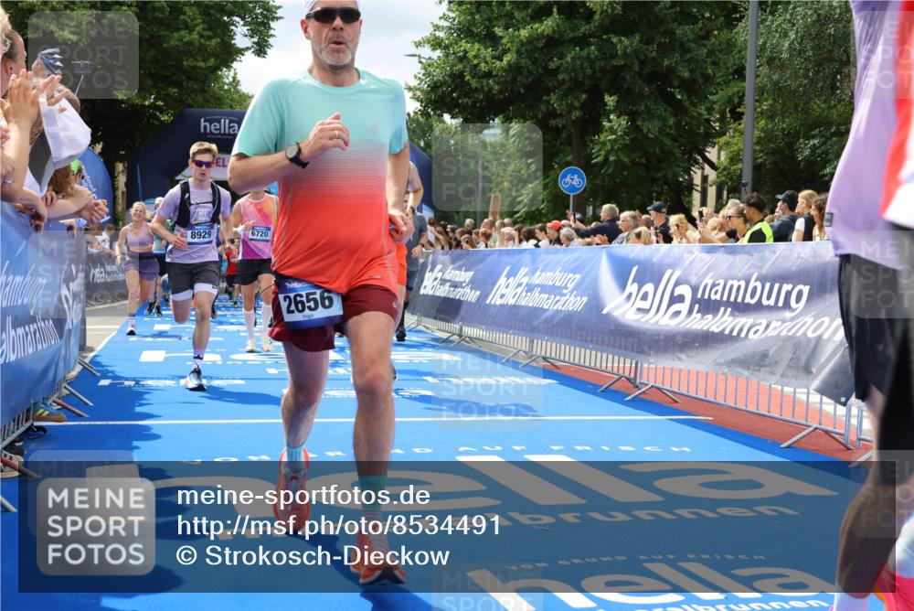 29.06.2025 - hella hamburg halbmarathon Strokosch-Dieckow http://msf.ph/oto/8534491 29.06.2025 10:58:44 Ziel 1319, 2159, 2488, 2656, 2840, 3859, 5277, 5675, 6592, 6720, 8322, 8807, 8929, 10268, 10539, 10943, 11605, 11846, 12862, 13512, 13694, 13880, 14266, 14902, 14965, 15197, 16189, 17405, 17630, 17839, 18232, 18587, 18954 meine-sportfotos.de