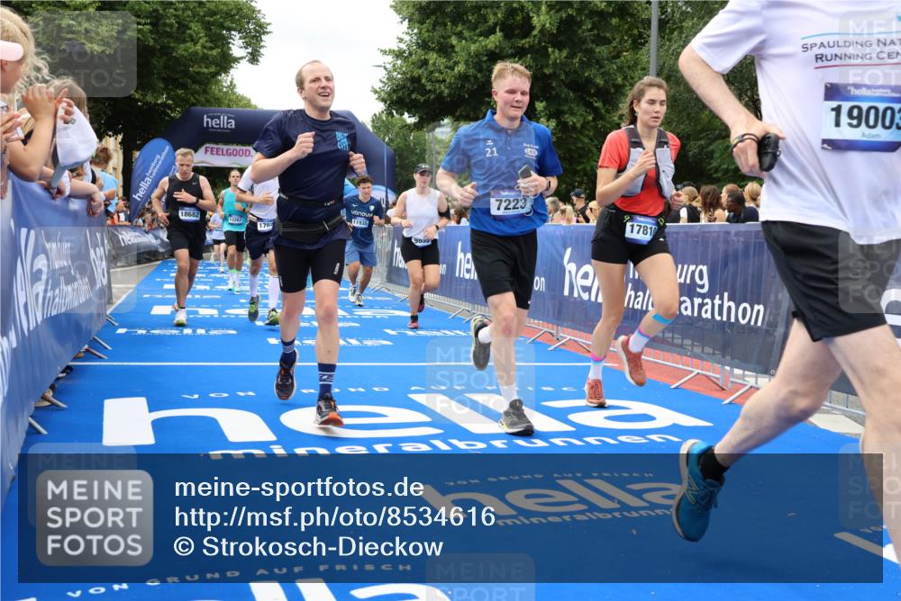 29.06.2025 - hella hamburg halbmarathon Strokosch-Dieckow http://msf.ph/oto/8534616 29.06.2025 10:58:58 Ziel 2159, 3181, 4632, 4833, 5885, 6438, 6860, 7223, 9156, 9353, 9835, 10020, 10518, 10788, 10915, 11935, 12564, 12734, 12735, 13287, 13583, 13654, 14673, 15785, 17531, 17810, 17827, 17852, 17931, 18180, 18682, 18833, 19002, 19003 meine-sportfotos.de