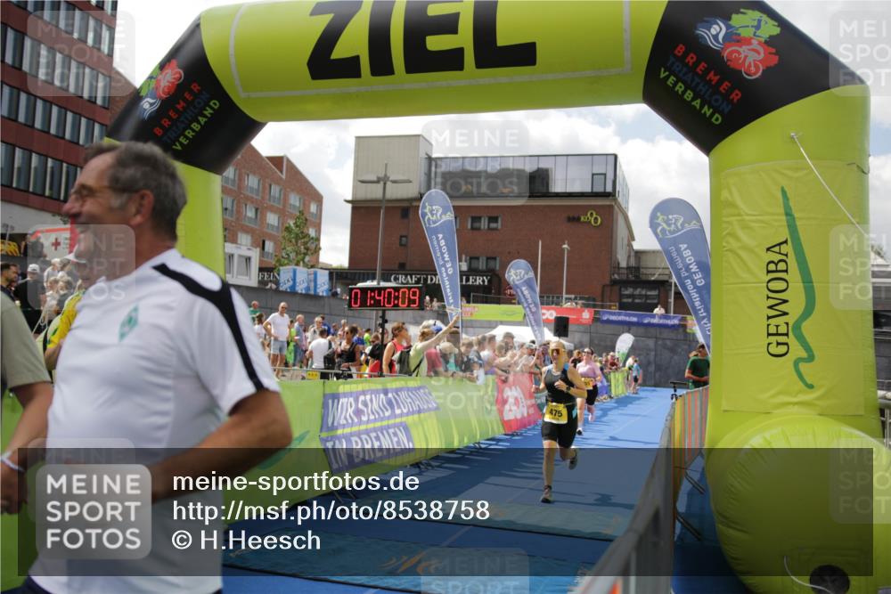 10.08.2025 - GEWOBA Citytriathlon Bremen H.Heesch http://msf.ph/oto/8538758 10.08.2025 11:43:46 Ziel 201 meine-sportfotos.de