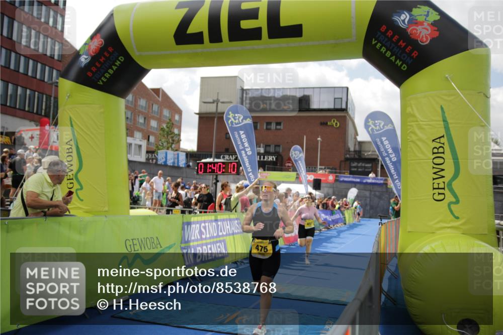 10.08.2025 - GEWOBA Citytriathlon Bremen H.Heesch http://msf.ph/oto/8538768 10.08.2025 11:43:47 Ziel 201, 455, 475 meine-sportfotos.de