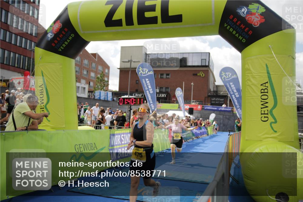 10.08.2025 - GEWOBA Citytriathlon Bremen H.Heesch http://msf.ph/oto/8538771 10.08.2025 11:43:48 Ziel 201, 455, 475 meine-sportfotos.de