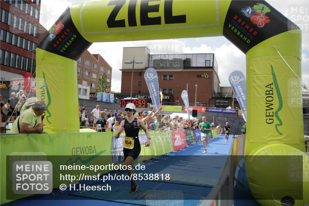 10.08.2025 - GEWOBA Citytriathlon Bremen H.Heesch http://msf.ph/oto/8538818 10.08.2025 11:44:36 Ziel 454 meine-sportfotos.de