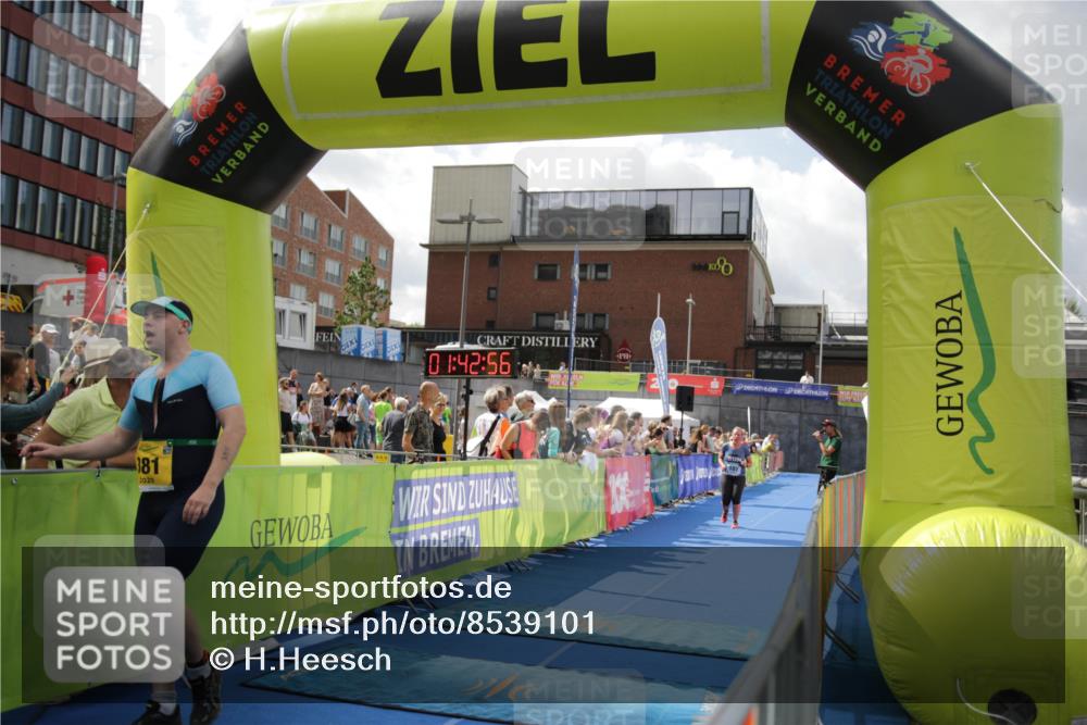 10.08.2025 - GEWOBA Citytriathlon Bremen H.Heesch http://msf.ph/oto/8539101 10.08.2025 11:46:33 Ziel 381 meine-sportfotos.de