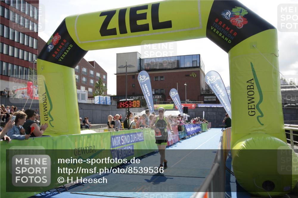 10.08.2025 - GEWOBA Citytriathlon Bremen H.Heesch http://msf.ph/oto/8539536 10.08.2025 14:53:09 Ziel 89, 980 meine-sportfotos.de