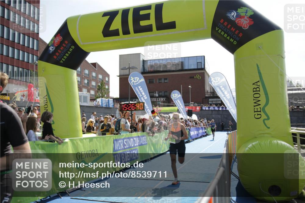 10.08.2025 - GEWOBA Citytriathlon Bremen H.Heesch http://msf.ph/oto/8539711 10.08.2025 15:26:40 Ziel 86, 441 meine-sportfotos.de