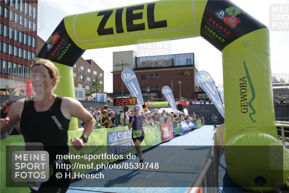 10.08.2025 - GEWOBA Citytriathlon Bremen H.Heesch http://msf.ph/oto/8539748 10.08.2025 15:29:48 Ziel 208, 273, 426, 491 meine-sportfotos.de