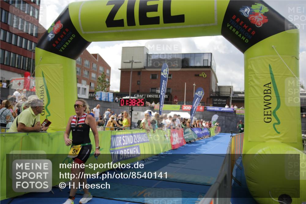 10.08.2025 - GEWOBA Citytriathlon Bremen H.Heesch http://msf.ph/oto/8540141 10.08.2025 11:42:02 Ziel 191, 440, 451, 456, 501 meine-sportfotos.de