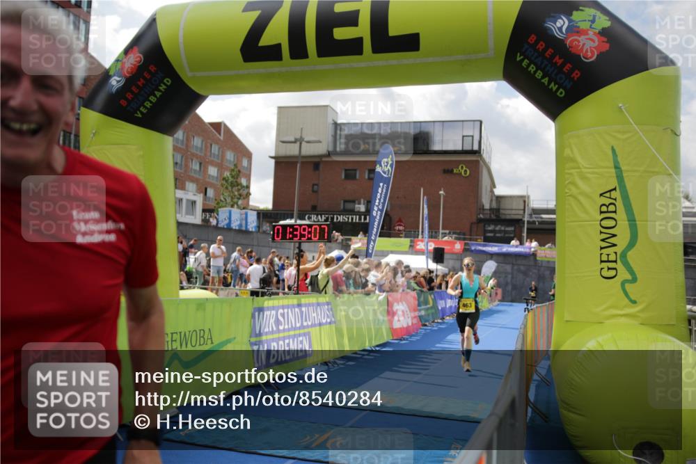 10.08.2025 - GEWOBA Citytriathlon Bremen H.Heesch http://msf.ph/oto/8540284 10.08.2025 11:42:44 Ziel 139, 447, 476 meine-sportfotos.de