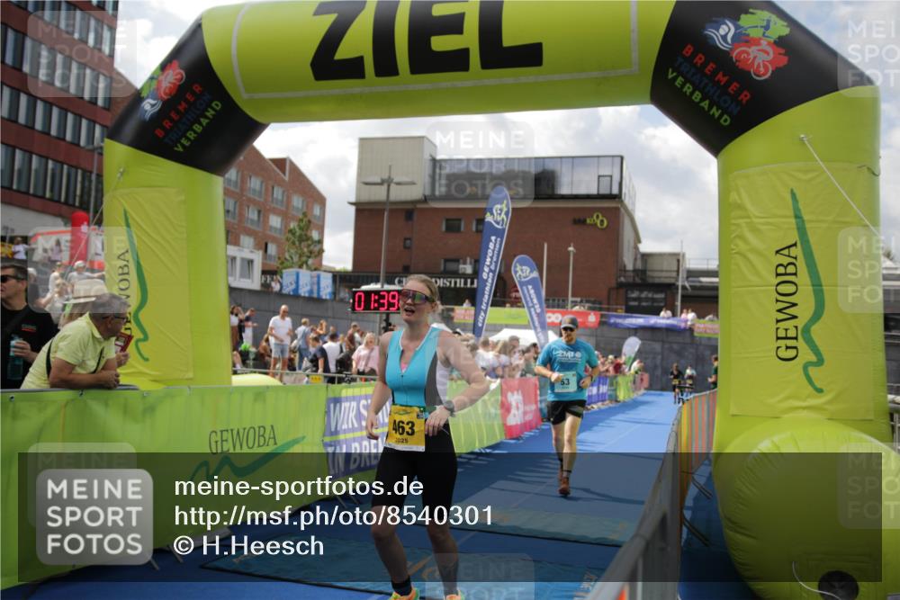10.08.2025 - GEWOBA Citytriathlon Bremen H.Heesch http://msf.ph/oto/8540301 10.08.2025 11:42:46 Ziel 53, 139, 447, 463 meine-sportfotos.de