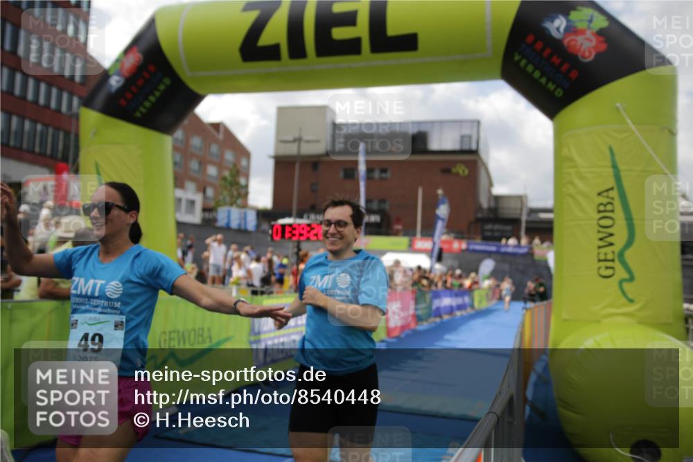 10.08.2025 - GEWOBA Citytriathlon Bremen H.Heesch http://msf.ph/oto/8540448 10.08.2025 11:43:05 Ziel 49, 229, 354, 355, 506 meine-sportfotos.de