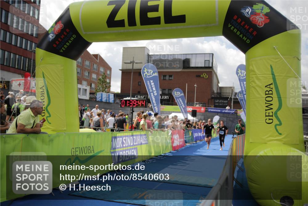 10.08.2025 - GEWOBA Citytriathlon Bremen H.Heesch http://msf.ph/oto/8540603 10.08.2025 11:43:21 Ziel 93, 169 meine-sportfotos.de
