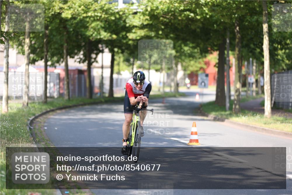 10.08.2025 - GEWOBA Citytriathlon Bremen Yannick Fuchs http://msf.ph/oto/8540677 10.08.2025 10:26:15 Radfahren 395, 431, 507 meine-sportfotos.de