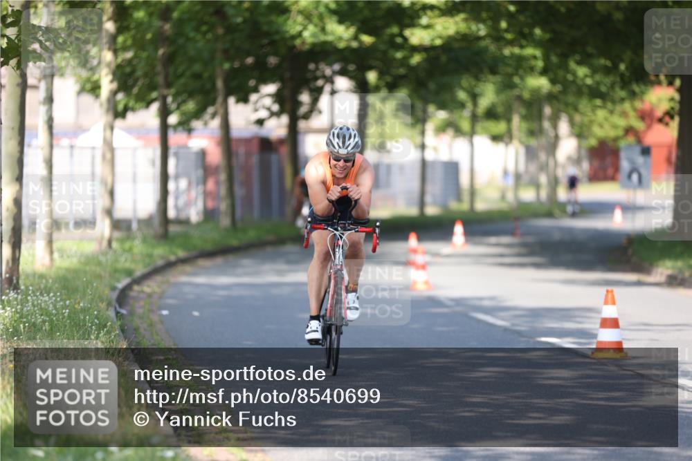 10.08.2025 - GEWOBA Citytriathlon Bremen Yannick Fuchs http://msf.ph/oto/8540699 10.08.2025 10:27:33 Radfahren 351, 422, 437 meine-sportfotos.de