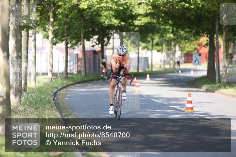 10.08.2025 - GEWOBA Citytriathlon Bremen Yannick Fuchs http://msf.ph/oto/8540700 10.08.2025 10:27:33 Radfahren 351, 422, 437 meine-sportfotos.de