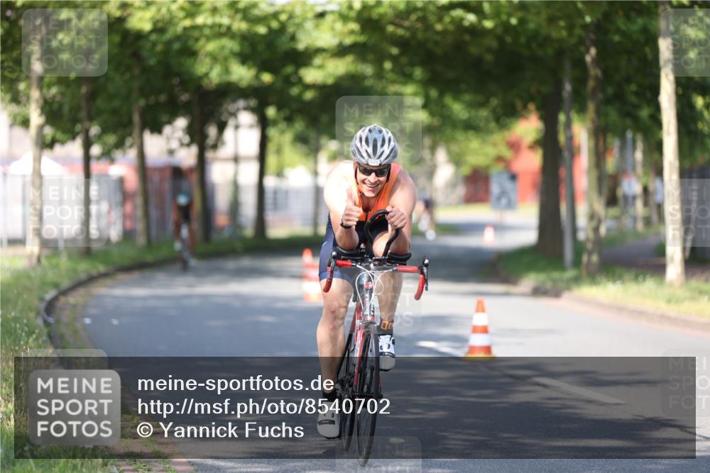10.08.2025 - GEWOBA Citytriathlon Bremen Yannick Fuchs http://msf.ph/oto/8540702 10.08.2025 10:27:34 Radfahren 351, 422, 437 meine-sportfotos.de