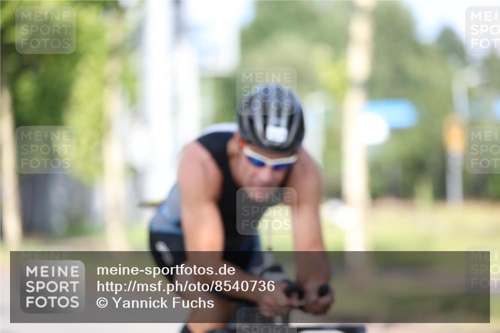 10.08.2025 - GEWOBA Citytriathlon Bremen Yannick Fuchs http://msf.ph/oto/8540736 10.08.2025 10:29:17 Radfahren 386, 412, 509, 510 meine-sportfotos.de