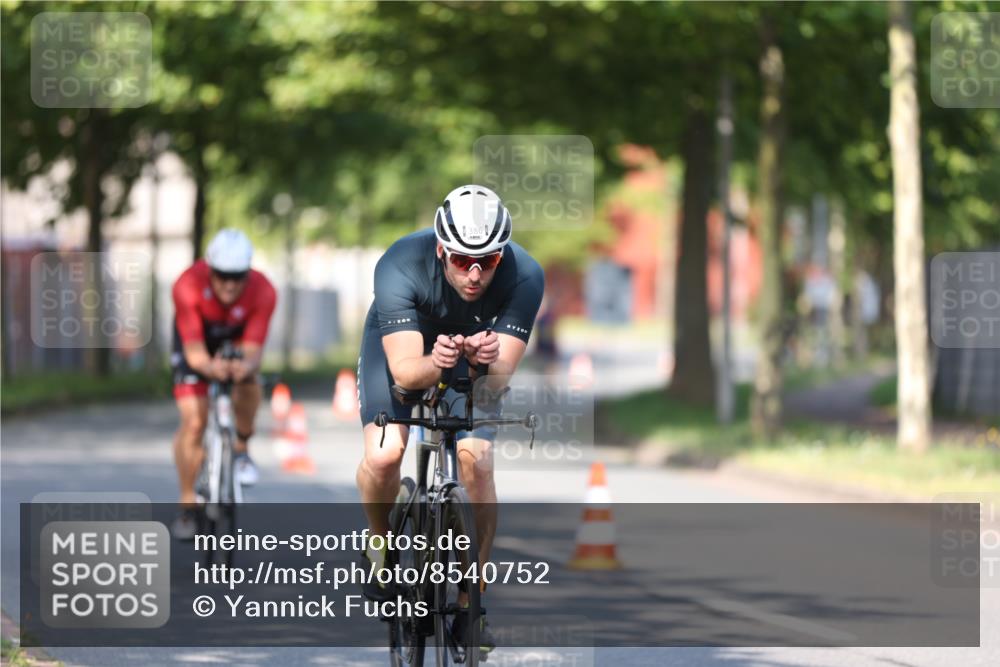 10.08.2025 - GEWOBA Citytriathlon Bremen Yannick Fuchs http://msf.ph/oto/8540752 10.08.2025 10:29:42 Radfahren  meine-sportfotos.de