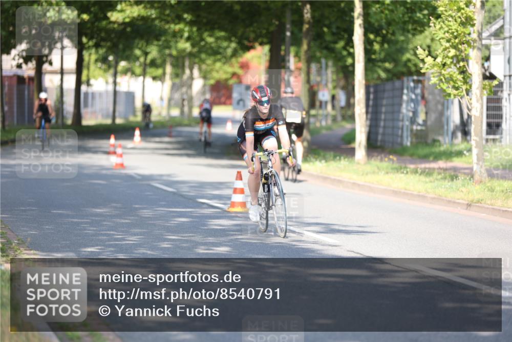 10.08.2025 - GEWOBA Citytriathlon Bremen Yannick Fuchs http://msf.ph/oto/8540791 10.08.2025 10:30:43 Radfahren 353, 376, 377, 471, 476 meine-sportfotos.de