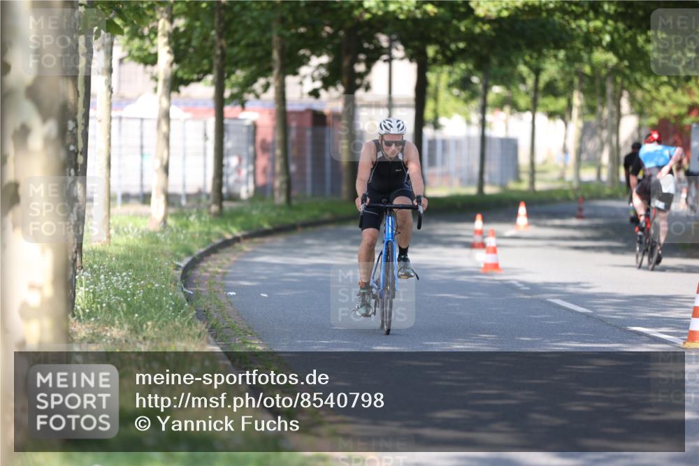 10.08.2025 - GEWOBA Citytriathlon Bremen Yannick Fuchs http://msf.ph/oto/8540798 10.08.2025 10:30:47 Radfahren 353, 376, 471, 476 meine-sportfotos.de