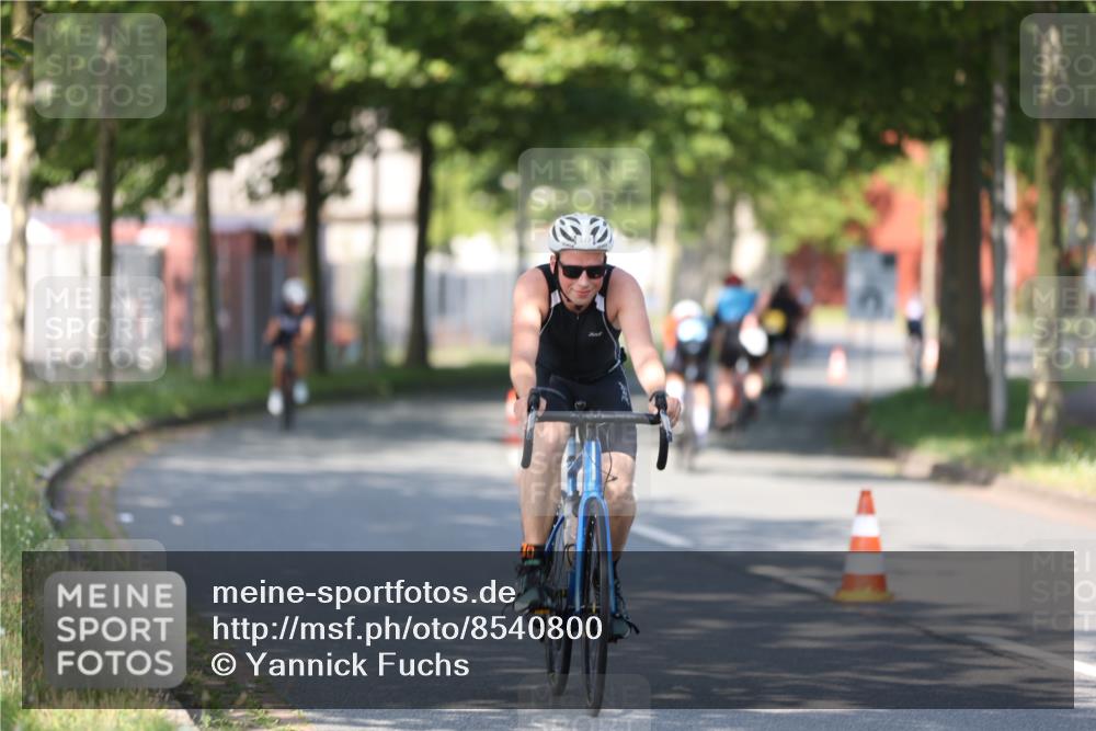 10.08.2025 - GEWOBA Citytriathlon Bremen Yannick Fuchs http://msf.ph/oto/8540800 10.08.2025 10:30:48 Radfahren 353, 376, 471, 476 meine-sportfotos.de