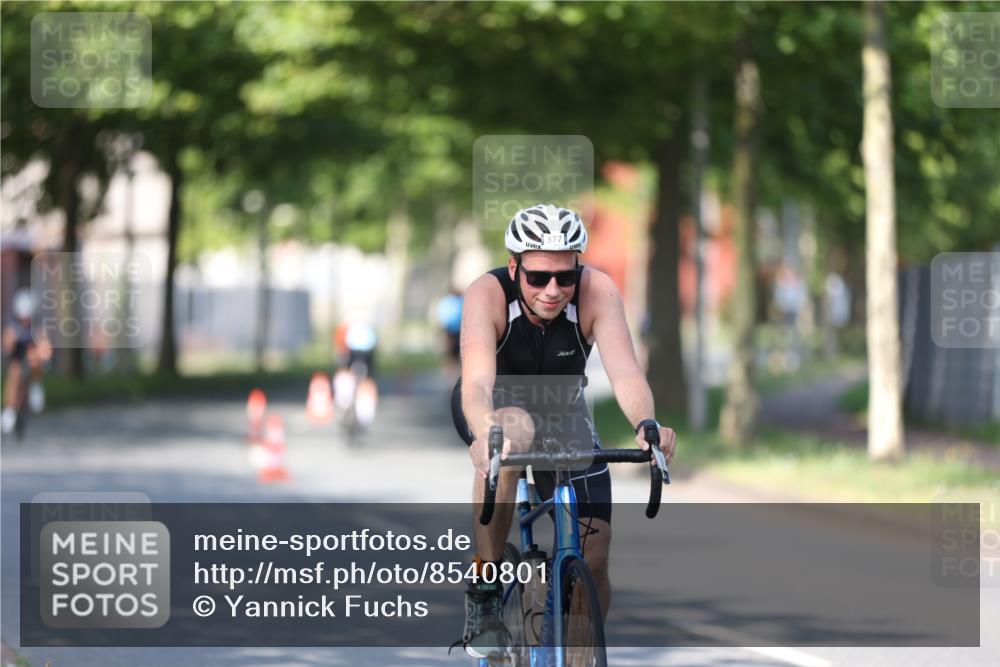 10.08.2025 - GEWOBA Citytriathlon Bremen Yannick Fuchs http://msf.ph/oto/8540801 10.08.2025 10:30:48 Radfahren 353, 376, 471, 476 meine-sportfotos.de