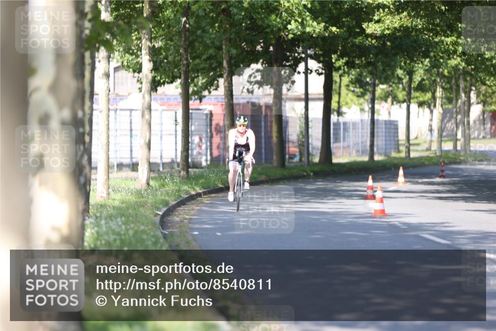 10.08.2025 - GEWOBA Citytriathlon Bremen Yannick Fuchs http://msf.ph/oto/8540811 10.08.2025 10:31:10 Radfahren 363, 387, 434 meine-sportfotos.de