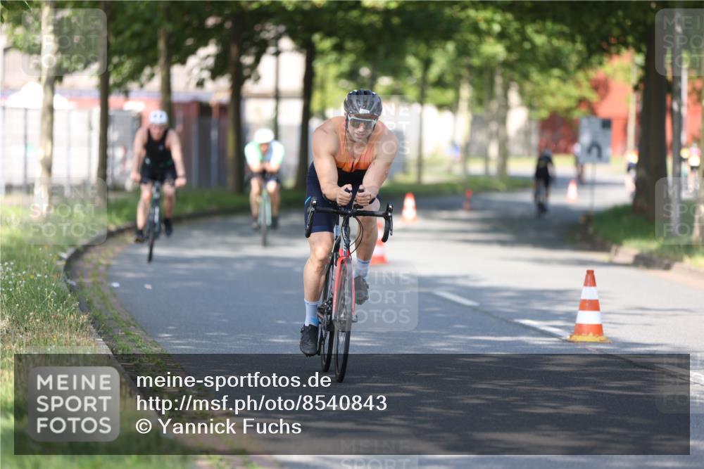 10.08.2025 - GEWOBA Citytriathlon Bremen Yannick Fuchs http://msf.ph/oto/8540843 10.08.2025 10:32:11 Radfahren 205, 405, 508 meine-sportfotos.de