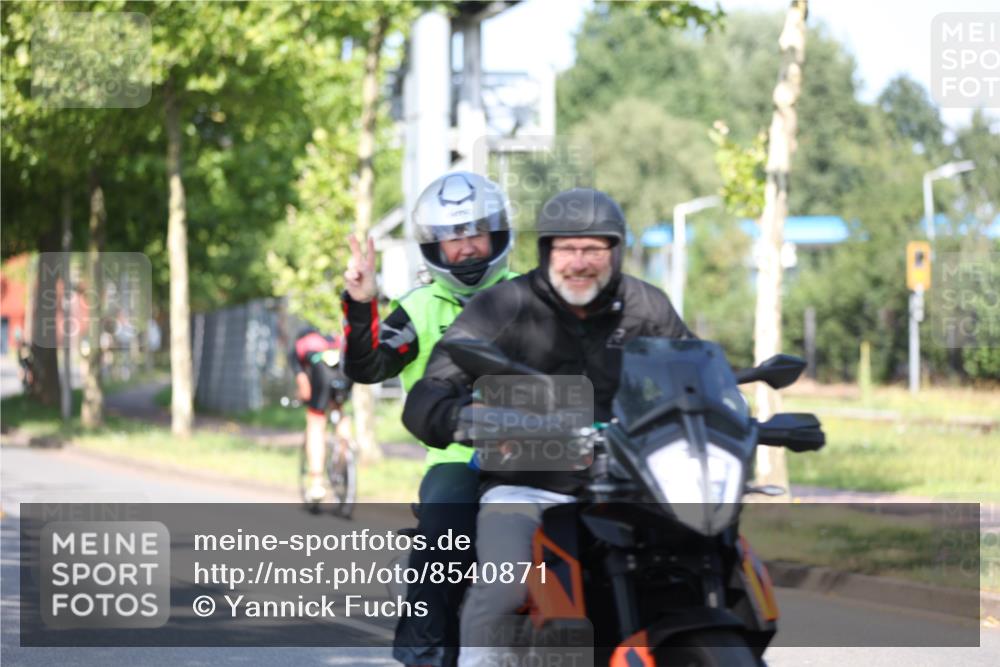 10.08.2025 - GEWOBA Citytriathlon Bremen Yannick Fuchs http://msf.ph/oto/8540871 10.08.2025 10:32:30 Radfahren 349, 354, 406, 408, 426, 432, 473, 483, 502 meine-sportfotos.de