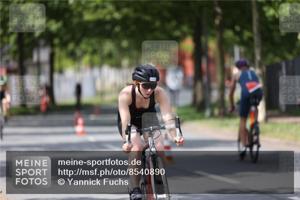 10.08.2025 - GEWOBA Citytriathlon Bremen Yannick Fuchs http://msf.ph/oto/8540890 10.08.2025 12:44:05 Radfahren 608, 661, 731, 908, 954, 1036 meine-sportfotos.de