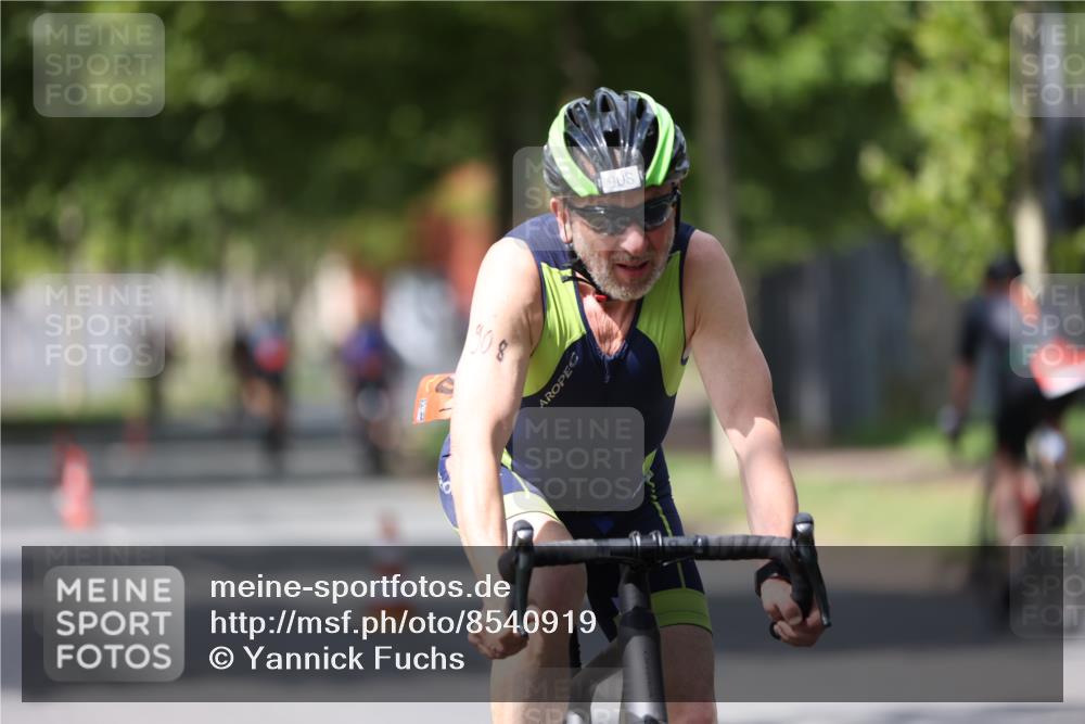 10.08.2025 - GEWOBA Citytriathlon Bremen Yannick Fuchs http://msf.ph/oto/8540919 10.08.2025 12:44:08 Radfahren 661, 693, 703, 731, 908, 1036 meine-sportfotos.de