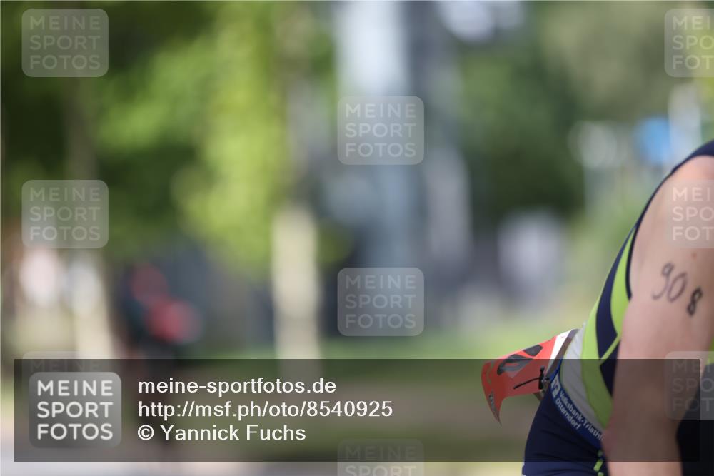 10.08.2025 - GEWOBA Citytriathlon Bremen Yannick Fuchs http://msf.ph/oto/8540925 10.08.2025 12:44:09 Radfahren 661, 693, 703, 713, 731, 746, 908, 1036 meine-sportfotos.de
